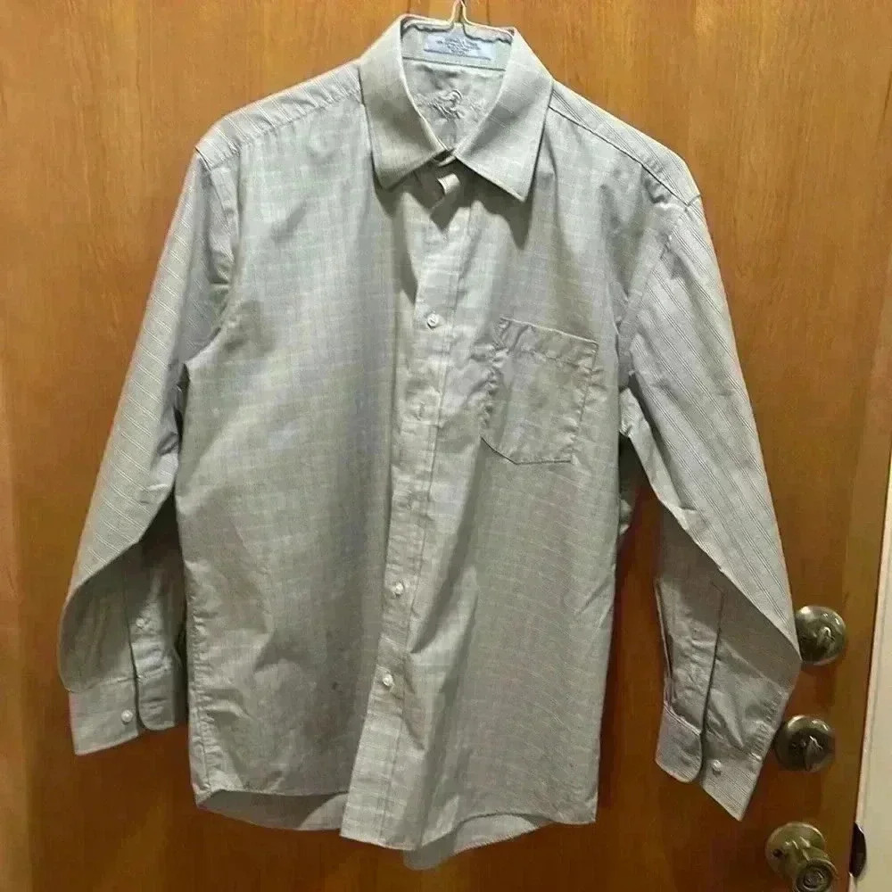 Men’s Button Down Shirts, Size Large